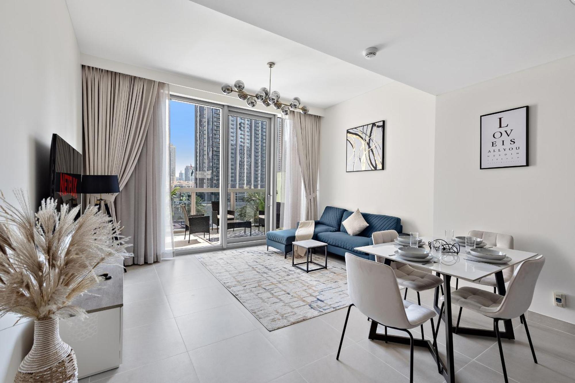Vayk - Luxury 1 Bd In Downtown Dubai
